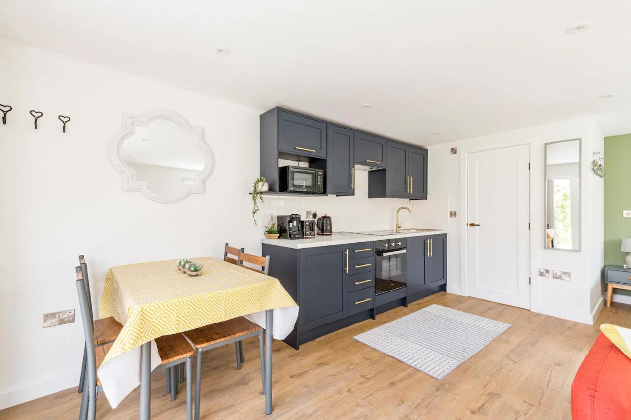 Charming Chester Studio With Private Garden & Free Parking Eksteriør bilde