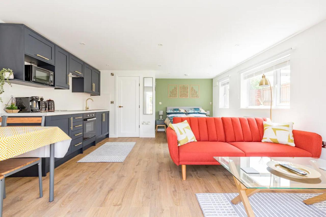 Charming Chester Studio With Private Garden & Free Parking Eksteriør bilde