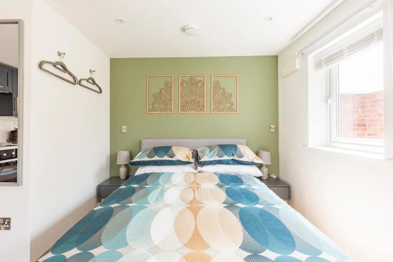 Charming Chester Studio With Private Garden & Free Parking Eksteriør bilde