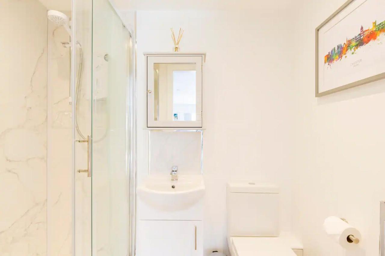 Charming Chester Studio With Private Garden & Free Parking Eksteriør bilde