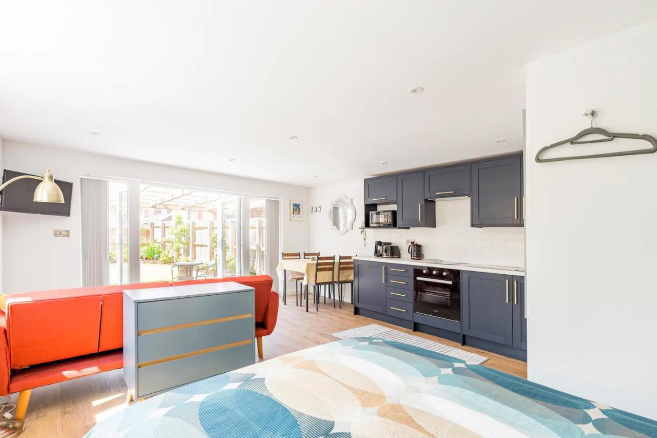 Charming Chester Studio With Private Garden & Free Parking Eksteriør bilde