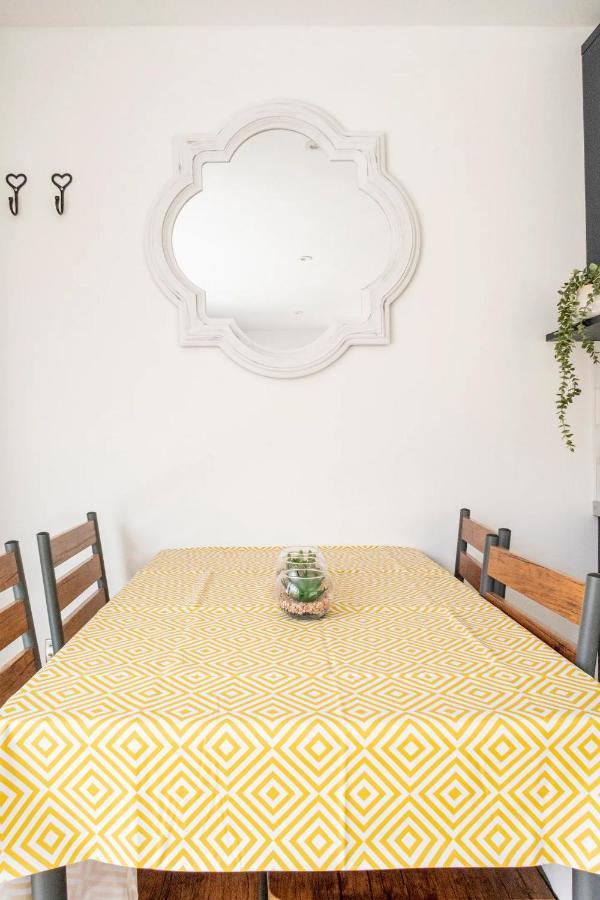 Charming Chester Studio With Private Garden & Free Parking Eksteriør bilde